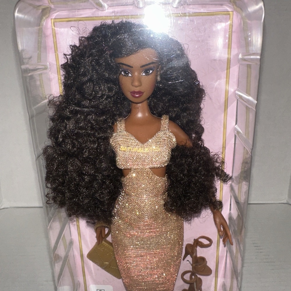 Naturalistas‎ Dayna Fashion Doll